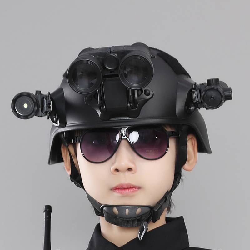 Black helmet + helmet equipment